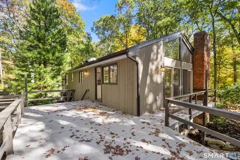 Exterior - 34 Dorethy Rd, Redding, CT 06896 photo 4 of 12