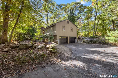 Exterior - 34 Dorethy Rd, Redding, CT 06896 photo 8 of 12