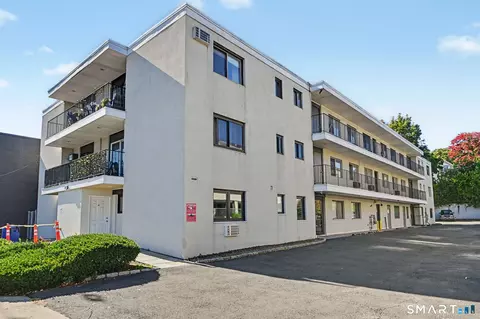900 Hope St #3B, Stamford, CT 06907