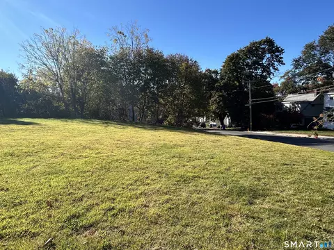 Gordon Street, Waterbury, CT 06710