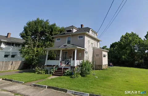 14 Gordon St, Waterbury, CT 06710
