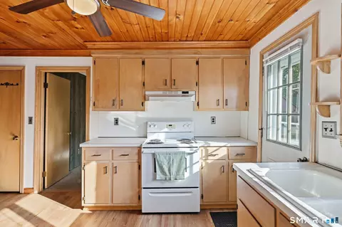 Kitchen - 643 Forest Rd, Suffield, CT 06093 photo 2 of 3