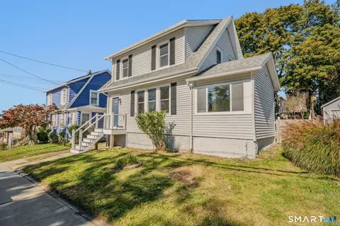 27 Dell Ave, New London, CT 06320