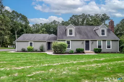 104 Pepper Tree Hill Ln, Southbury, CT 06488