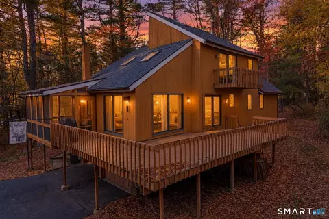 15 Chatham Ct, Goshen, CT 06756