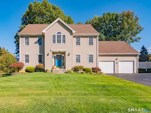 6 Cinnamon Rd, Newington, CT 06111