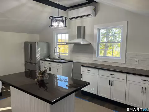 Kitchen - 22 Hemlock Trl, Sandy Hook, CT 06482 photo 4 of 4