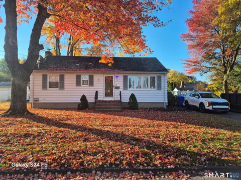 39 Eleanor Rd, East Hartford, CT 06118