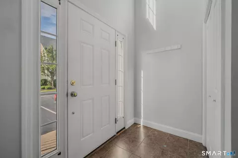 Entry Way - 15 Freedom Way #83, Niantic, CT 06357 photo 2 of 7