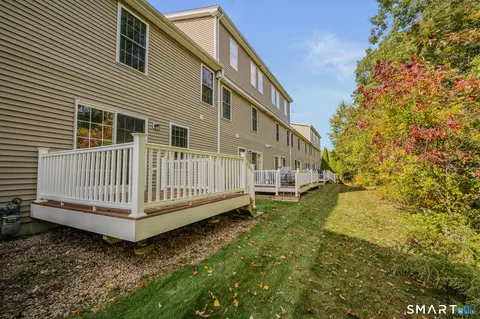 Exterior - 15 Freedom Way #83, Niantic, CT 06357 photo 7 of 7