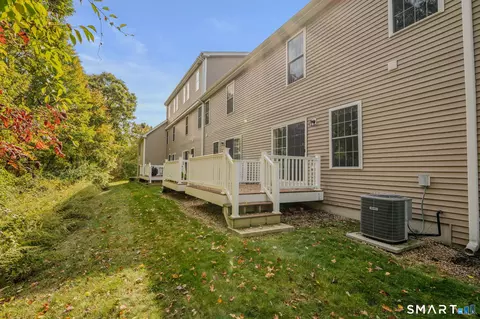 Exterior - 15 Freedom Way #83, Niantic, CT 06357 photo 6 of 7