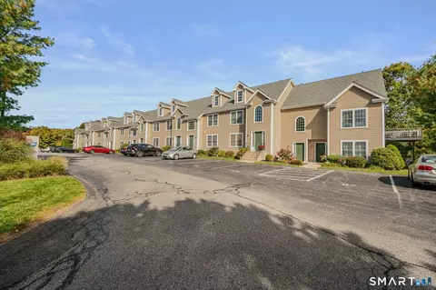 Exterior - 15 Freedom Way #83, Niantic, CT 06357 photo 2 of 7