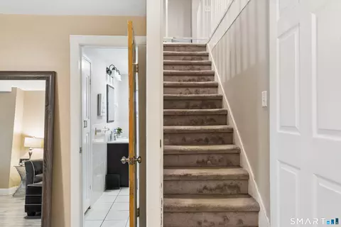 Entry Way - 24 High St, West Haven, CT 06516 photo 3 of 4