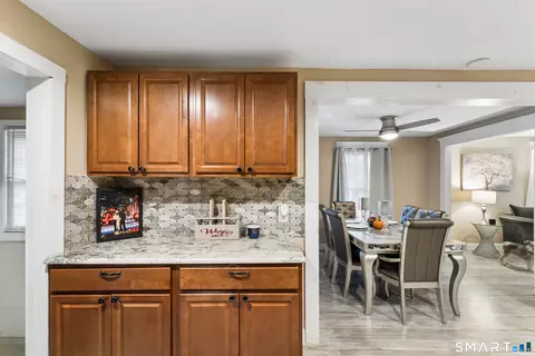 Entry Way - 24 High St, West Haven, CT 06516 photo 2 of 4