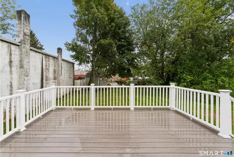 Exterior - 24 High St, West Haven, CT 06516 photo 2 of 6