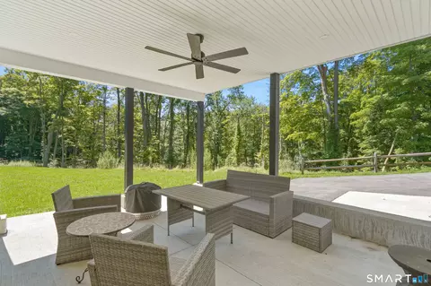 121 Aunt Hack Rd, Danbury, CT 06811 photo 33