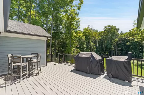 121 Aunt Hack Rd, Danbury, CT 06811 photo 38