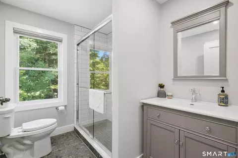 121 Aunt Hack Rd, Danbury, CT 06811 photo 24
