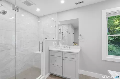 121 Aunt Hack Rd, Danbury, CT 06811 photo 22