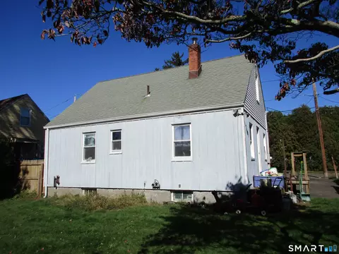 Exterior - 34 Devonshire Rd, Milford, CT 06460 photo 4 of 7