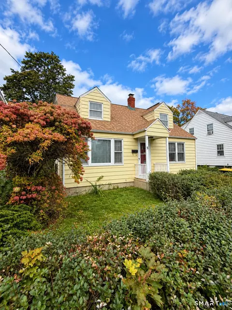 5 Avon St, Ansonia, CT 06401