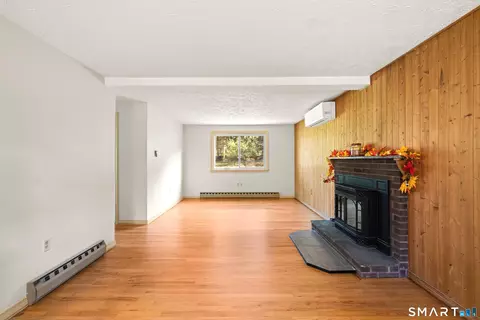 Living - 35 Egypt Rd, Ellington, CT 06029 photo 2 of 4