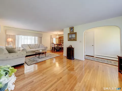 Living - 106 Jerusalem Rd, Windham, CT 06280 photo 3 of 4
