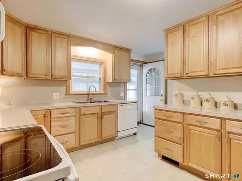 Kitchen - 106 Jerusalem Rd, Windham, CT 06280 photo 1 of 4
