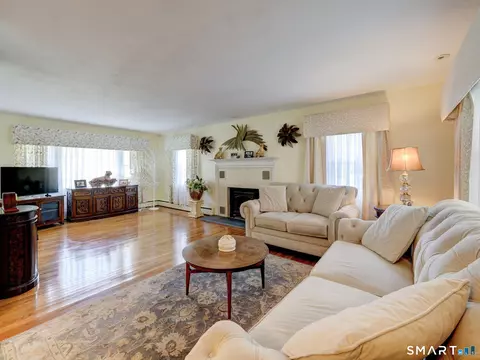 Living - 106 Jerusalem Rd, Windham, CT 06280 photo 4 of 4
