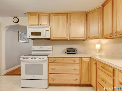 Kitchen - 106 Jerusalem Rd, Windham, CT 06280 photo 3 of 4