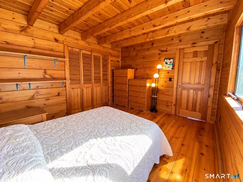 Bedroom - 480 Cornwall Bridge Rd, Sharon, CT 06069 photo 2 of 5