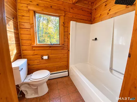 Bath - 480 Cornwall Bridge Rd, Sharon, CT 06069 photo 1 of 3