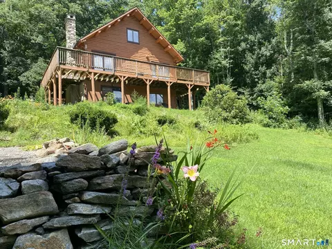 Exterior - 480 Cornwall Bridge Rd, Sharon, CT 06069 photo 3 of 9