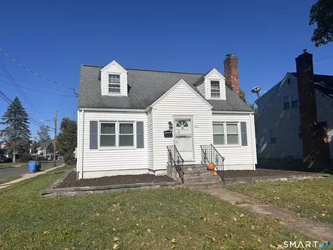 103 W Center St, Manchester, CT 06040
