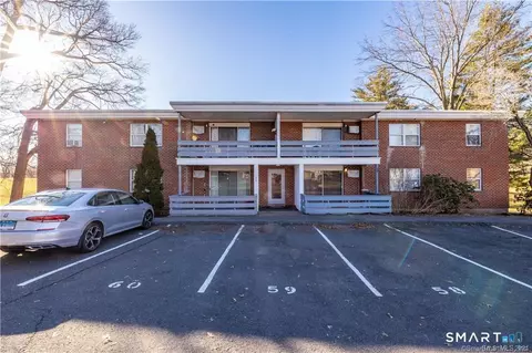 108 Oakwood Ave #B1, West Hartford, CT 06119