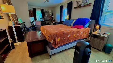 Bedroom - 53 Laurel Rd, Windsor Locks, CT 06096 photo 1 of 4