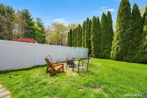 Exterior - 1420 River Blvd Ext, Suffield, CT 06078 photo 7 of 14