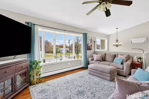 Living - 1420 River Blvd Ext, Suffield, CT 06078 photo 2 of 3