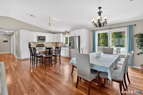 Dining - 1420 River Blvd Ext, Suffield, CT 06078 photo 3 of 3