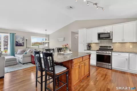 Kitchen - 1420 River Blvd Ext, Suffield, CT 06078 photo 2 of 3