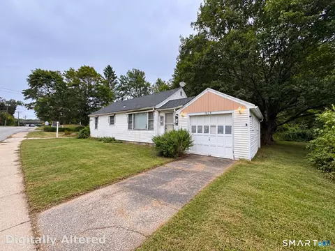1028 N Main St, Killingly, CT 06239