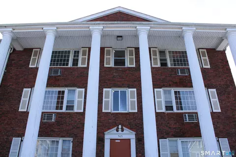 505 Burnside Ave #C14, East Hartford, CT 06108