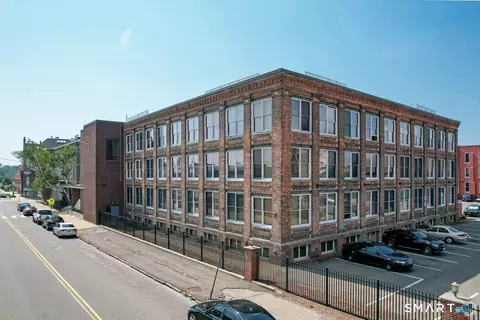 325 Lafayette St #1202, Bridgeport, CT 06604