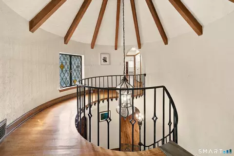 Entry Way - 840 Prospect St, Hamden, CT 06517 photo 3 of 6