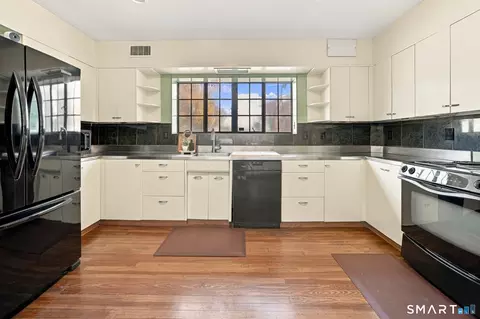 Kitchen - 840 Prospect St, Hamden, CT 06517 photo 1 of 3