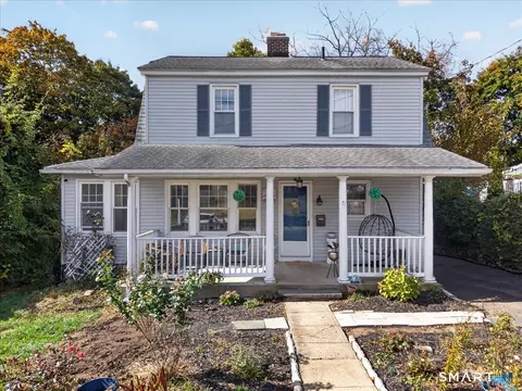 71 Clinton St, Waterbury, CT 06710
