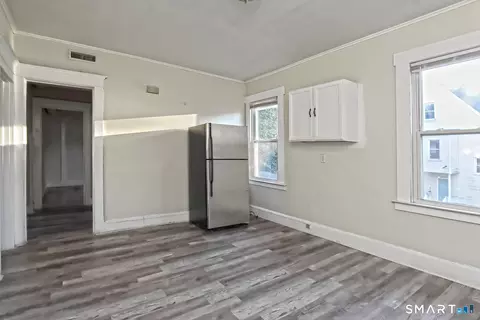 Entry Way - 53 Alling St, West Haven, CT 06516 photo 4 of 7