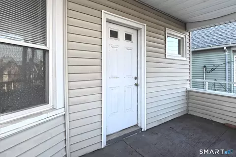 Exterior - 53 Alling St, West Haven, CT 06516 photo 7 of 8