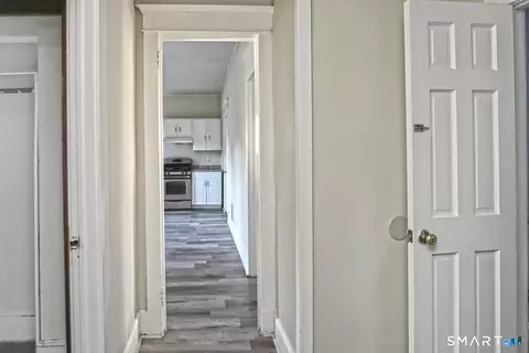 Entry Way - 53 Alling St, West Haven, CT 06516 photo 2 of 7