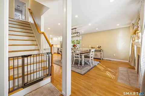 Entry Way - 396 Ward St, Wallingford, CT 06492 photo 2 of 2